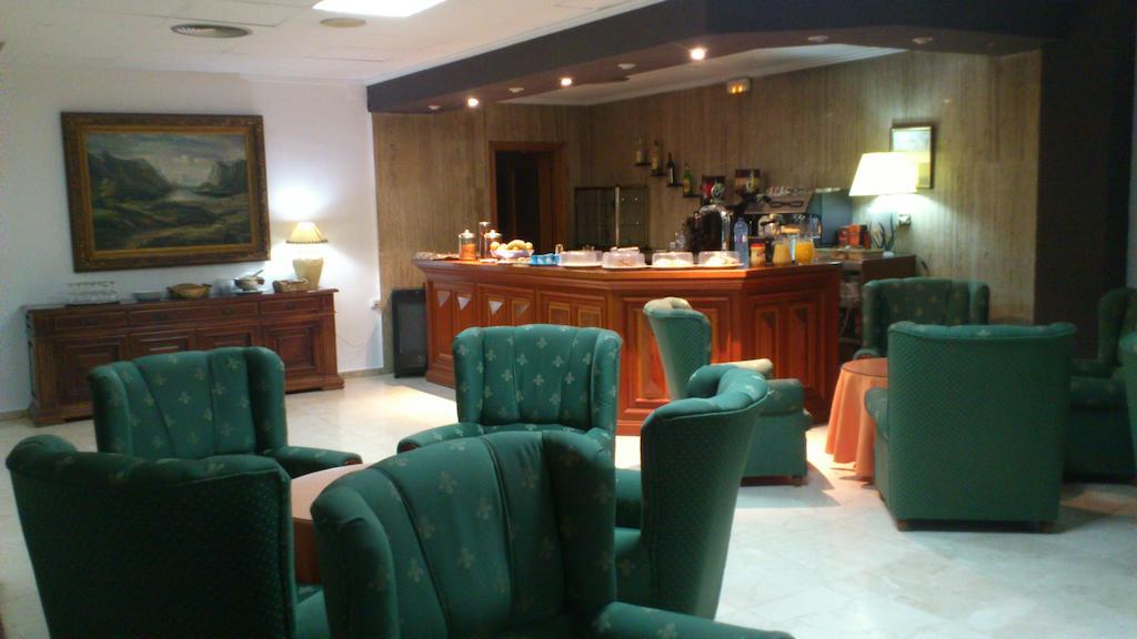Hotel Reconquista Alzira Bagian luar foto